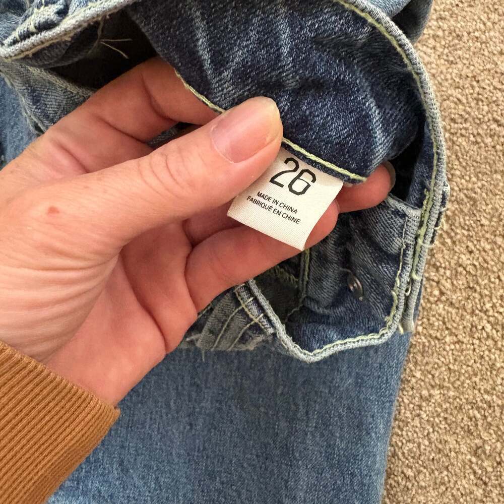 BDG Urban Outfitters Kayla Mid Rise Cargo Jeans Blue Denim Size 26 - Picture 6 of 7
